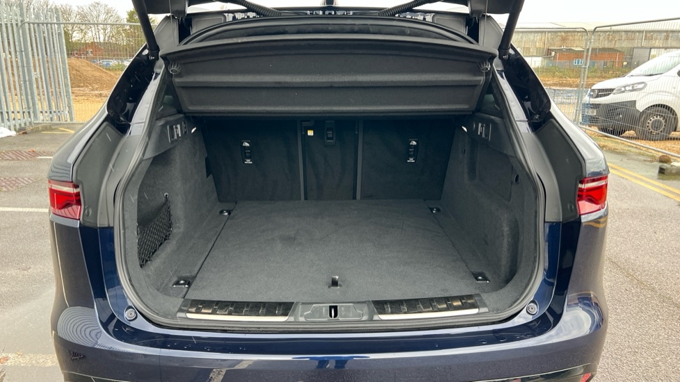 Used Jaguar F-Pace 2023 for sale - 76881844: Photo 10