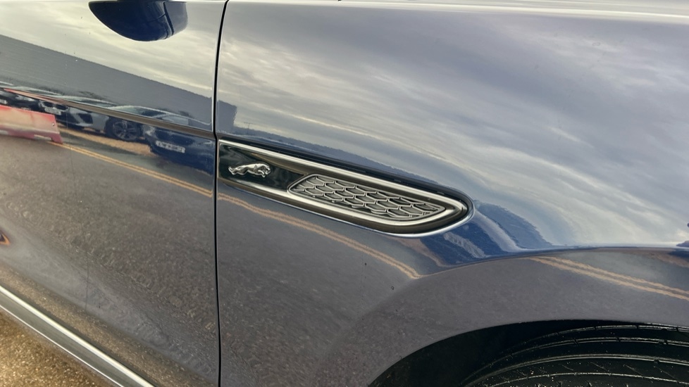 Used Jaguar F-Pace 2023 for sale - 76881844: Photo 22