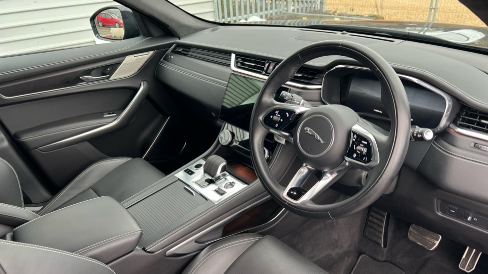 Used Jaguar F-Pace 2023 for sale - 76881844: Photo 32