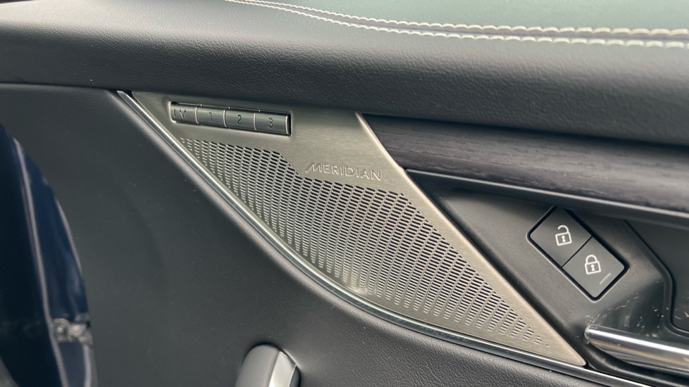 Used Jaguar F-Pace 2023 for sale - 76881844: Photo 39