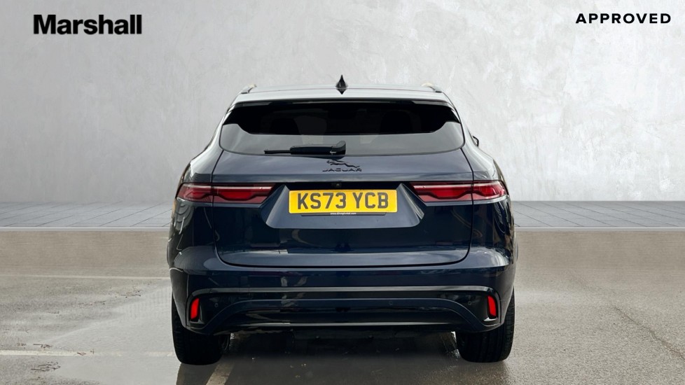 Used Jaguar F-Pace 2023 for sale - 76881844: Photo 6