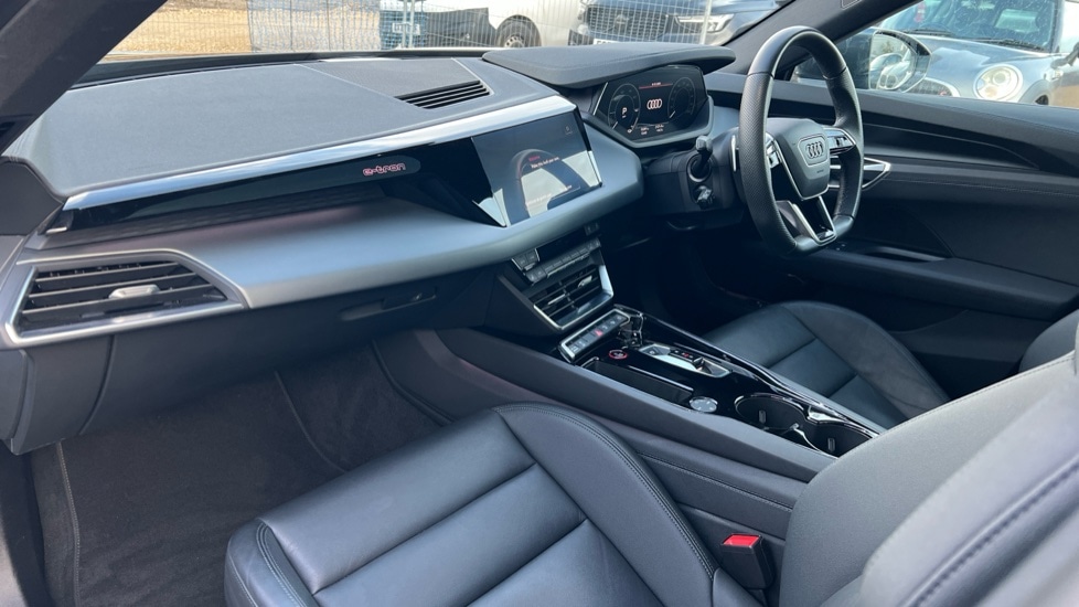 Used Audi e-tron GT 2023 for sale - 76861776: Photo 10