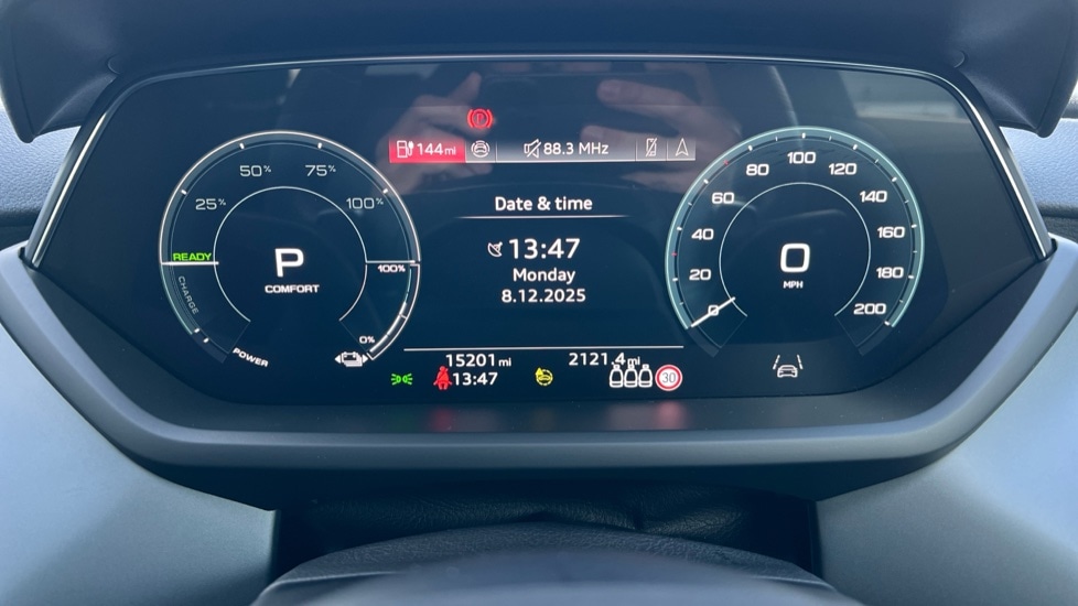 Used Audi e-tron GT 2023 for sale - 76861776: Photo 13