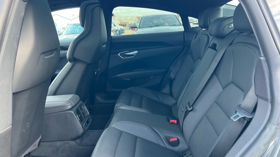 Used Audi e-tron GT 2023 for sale - 76861776: Photo 14