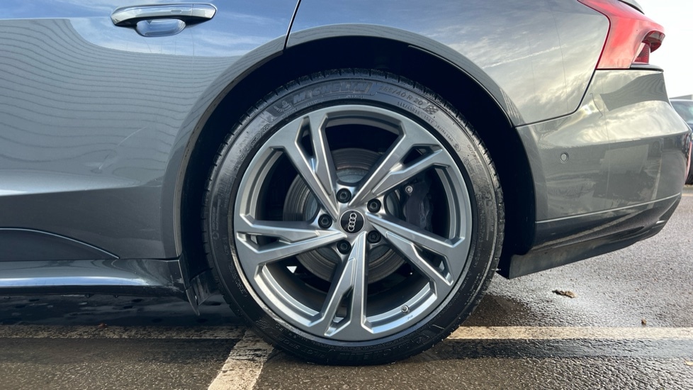 Used Audi e-tron GT 2023 for sale - 76861776: Photo 19