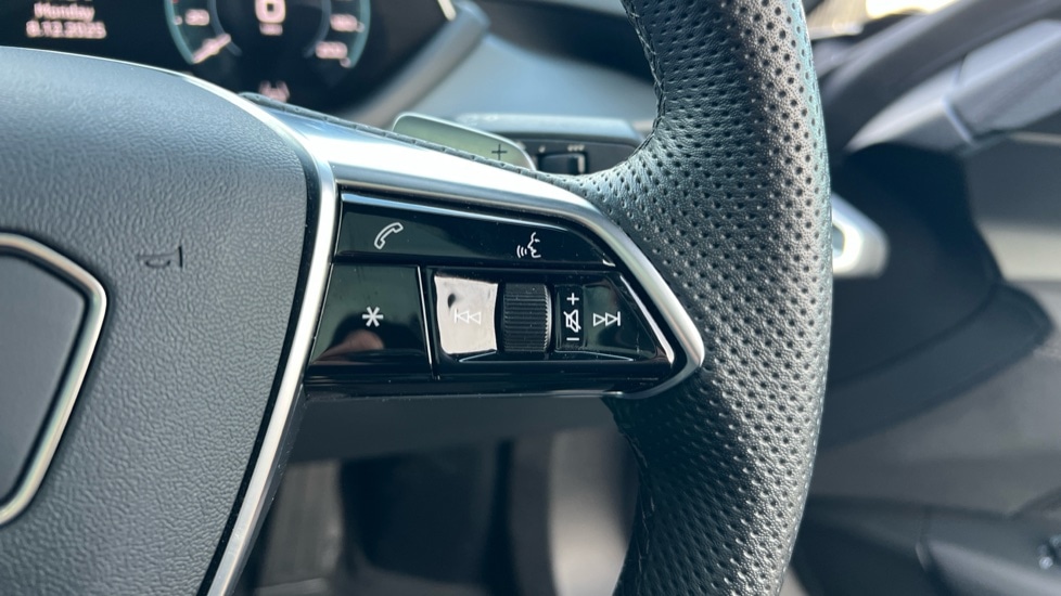 Used Audi e-tron GT 2023 for sale - 76861776: Photo 23