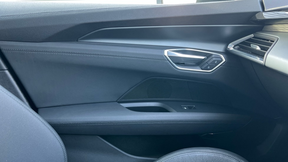 Used Audi e-tron GT 2023 for sale - 76861776: Photo 30