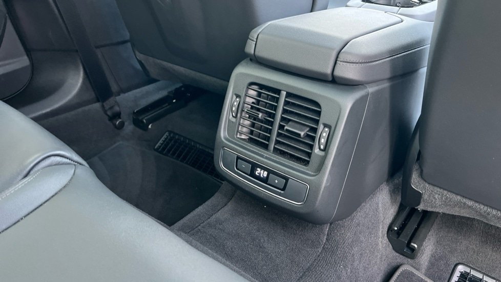 Used Audi e-tron GT 2023 for sale - 76861776: Photo 33