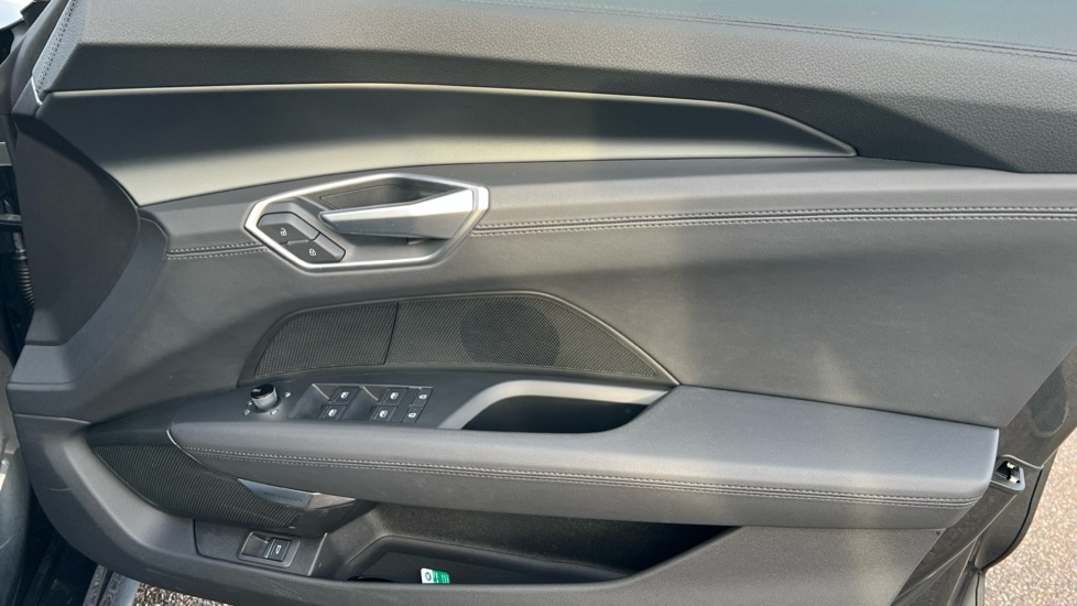 Used Audi e-tron GT 2023 for sale - 76861776: Photo 43