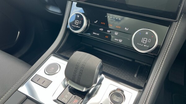 Used Jaguar F-Pace 2023 for sale - 75590904: Photo 13
