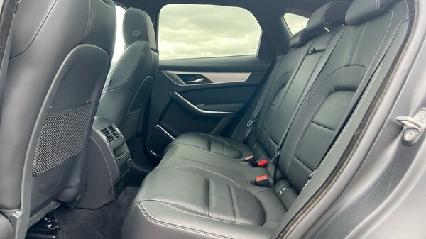 Used Jaguar F-Pace 2023 for sale - 75590904: Photo 4