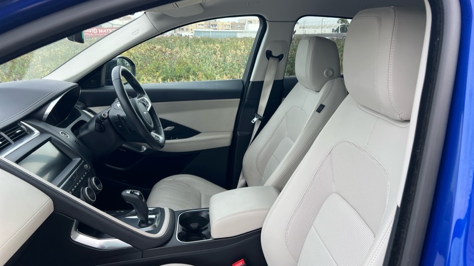 Used Jaguar E-Pace 2019 for sale - 76146070: Photo 3