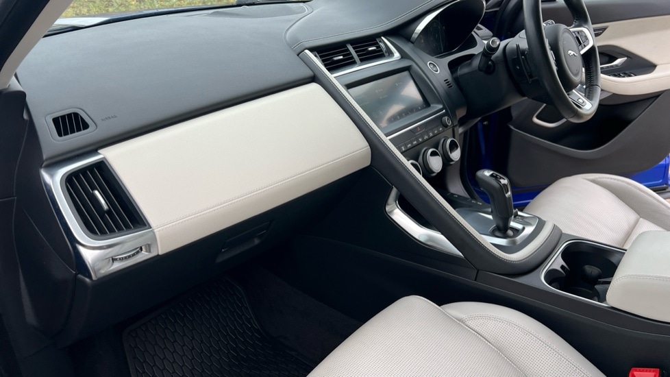 Used Jaguar E-Pace 2019 for sale - 76146070: Photo 40