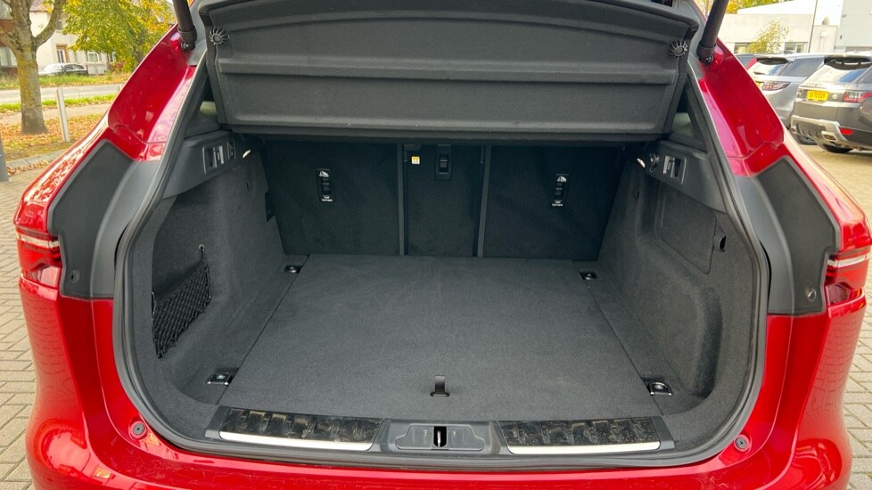 Used Jaguar F-Pace 2024 for sale - 76233939: Photo 10