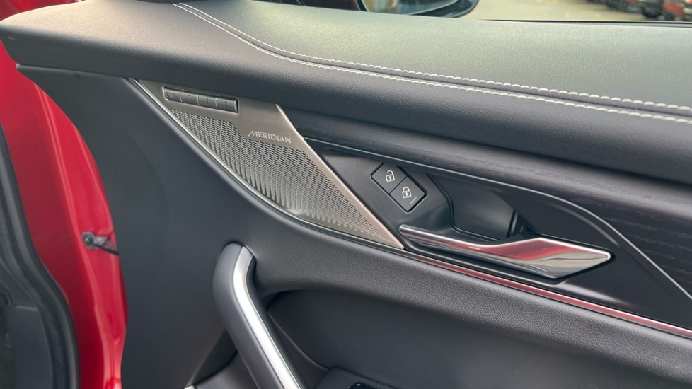 Used Jaguar F-Pace 2024 for sale - 76233939: Photo 38