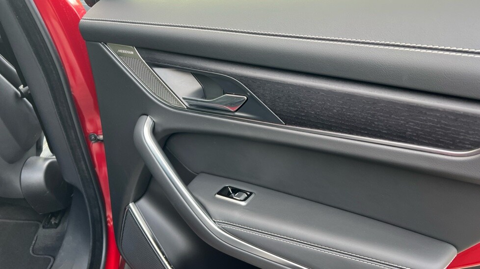 Used Jaguar F-Pace 2024 for sale - 76233939: Photo 46