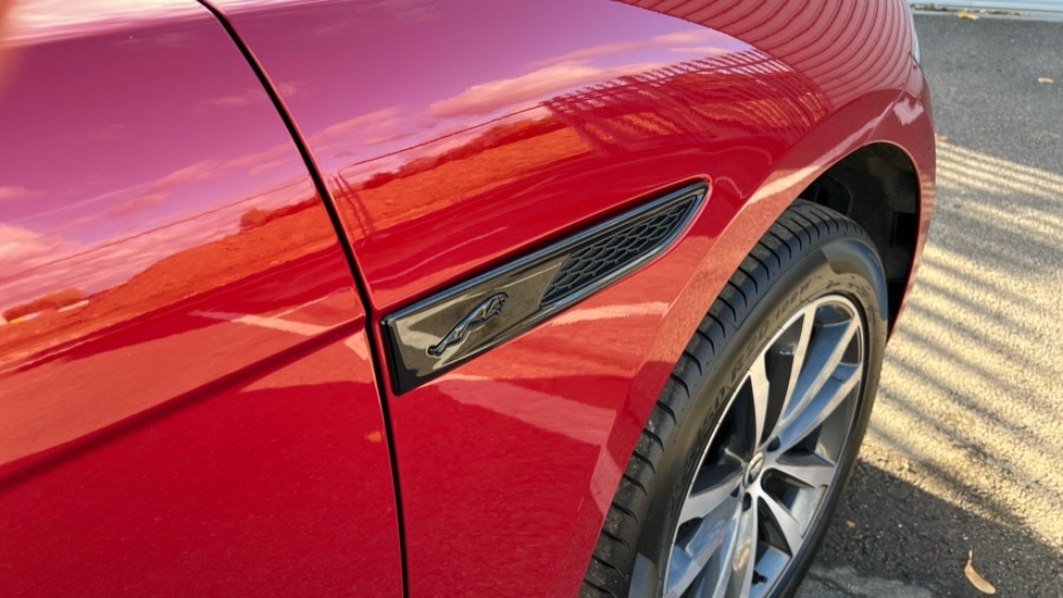 Used Jaguar F-Pace 2024 for sale - 76350733: Photo 21