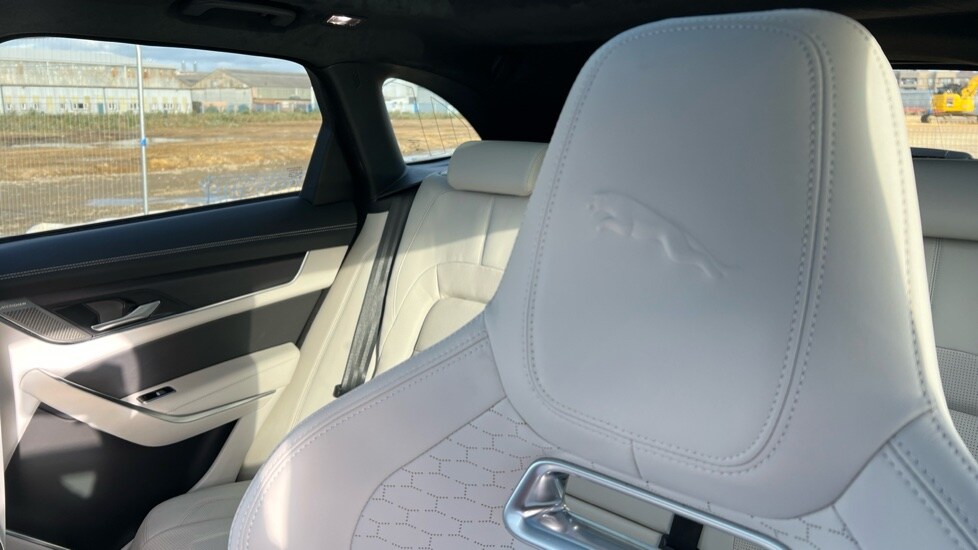 Used Jaguar F-Pace 2024 for sale - 76350733: Photo 41