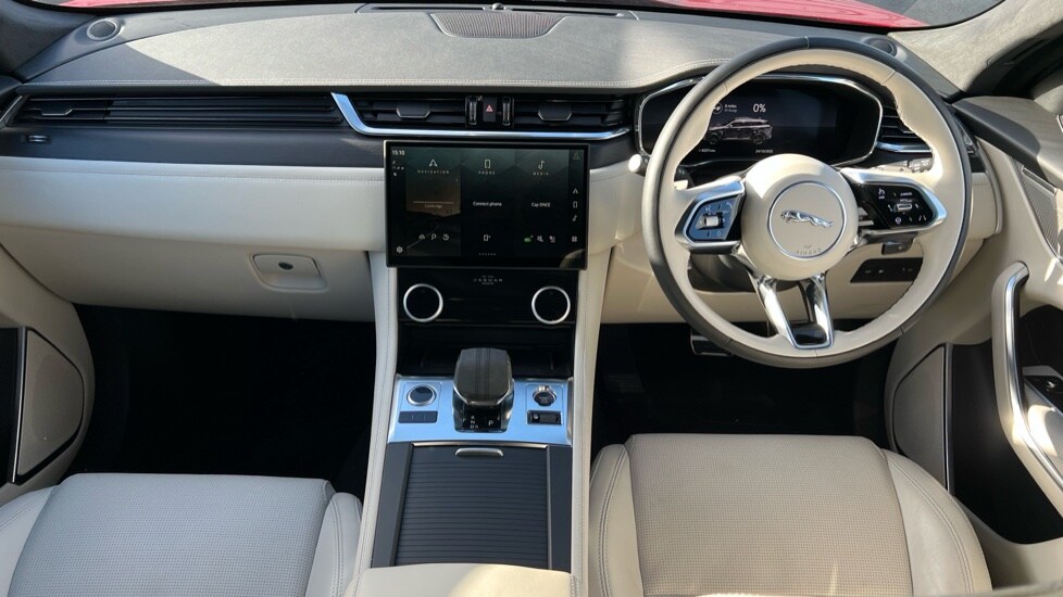 Used Jaguar F-Pace 2024 for sale - 76350733: Photo 9