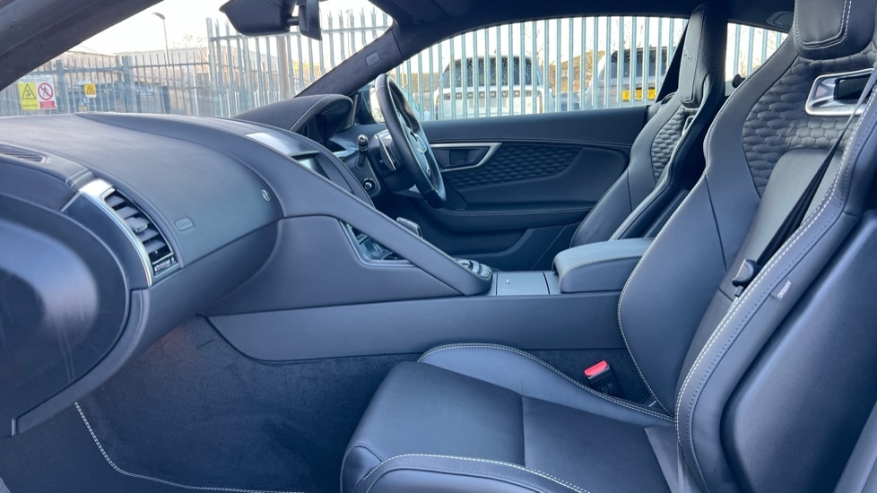 Used Jaguar F-Type 2022 for sale - 77063328: Photo 3