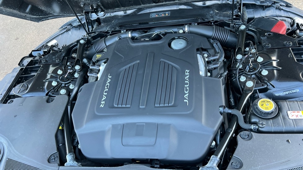 Used Jaguar F-Type 2022 for sale - 77063328: Photo 34