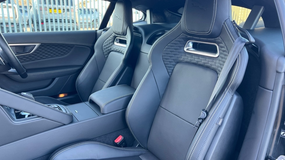 Used Jaguar F-Type 2022 for sale - 77063328: Photo 4