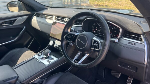 Used Jaguar F-Pace 2021 for sale - 75471818: Photo 32