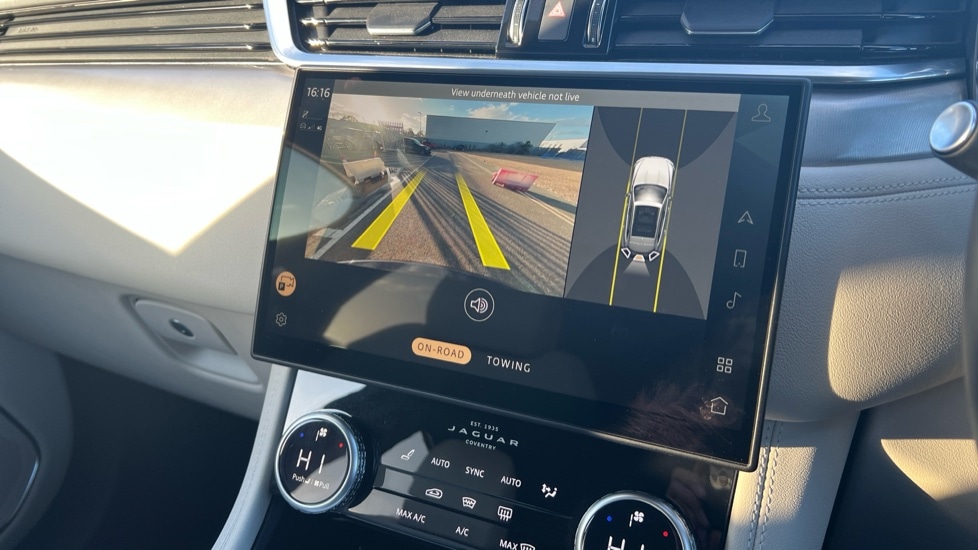 Used Jaguar F-Pace 2023 for sale - 76696557: Photo 12