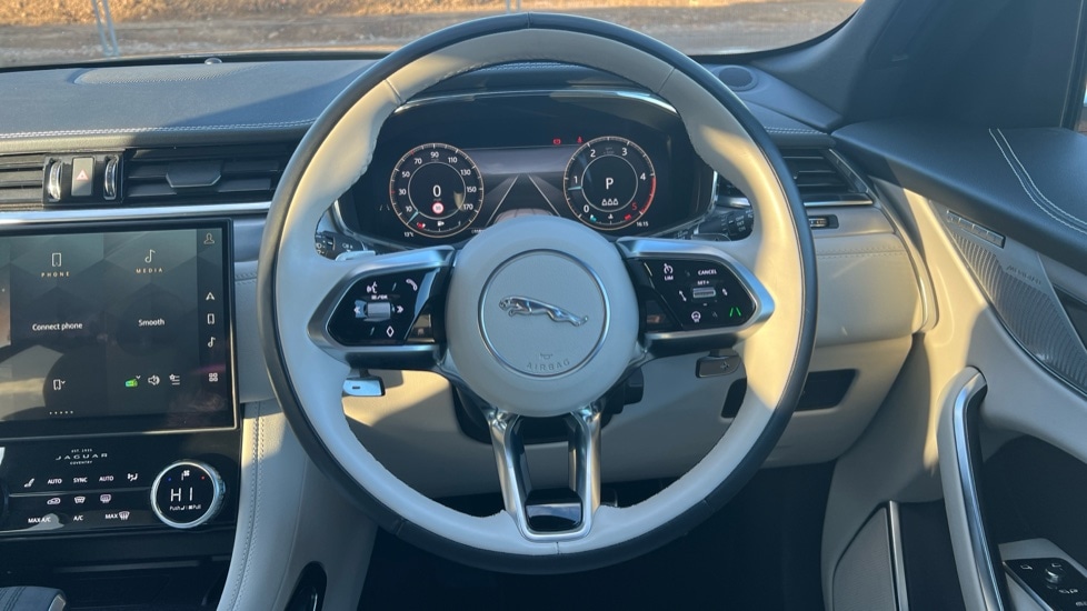 Used Jaguar F-Pace 2023 for sale - 76696557: Photo 15