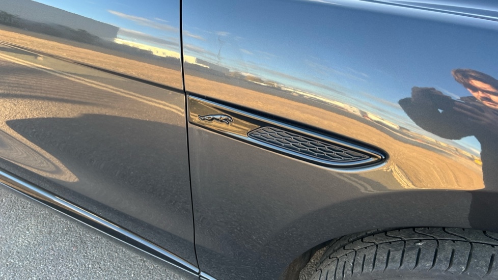 Used Jaguar F-Pace 2023 for sale - 76696557: Photo 22