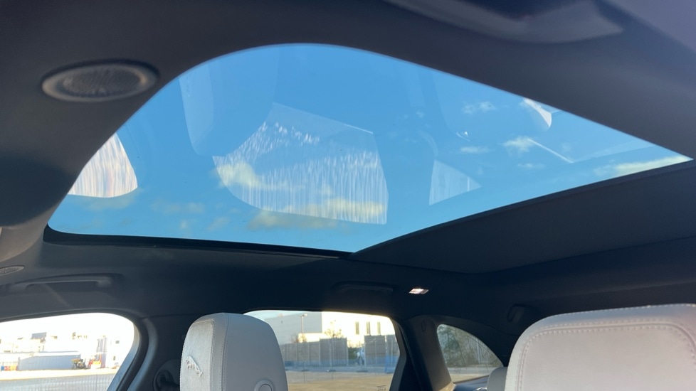 Used Jaguar F-Pace 2023 for sale - 76696557: Photo 35