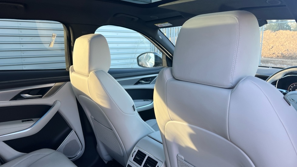 Used Jaguar F-Pace 2023 for sale - 76696557: Photo 46