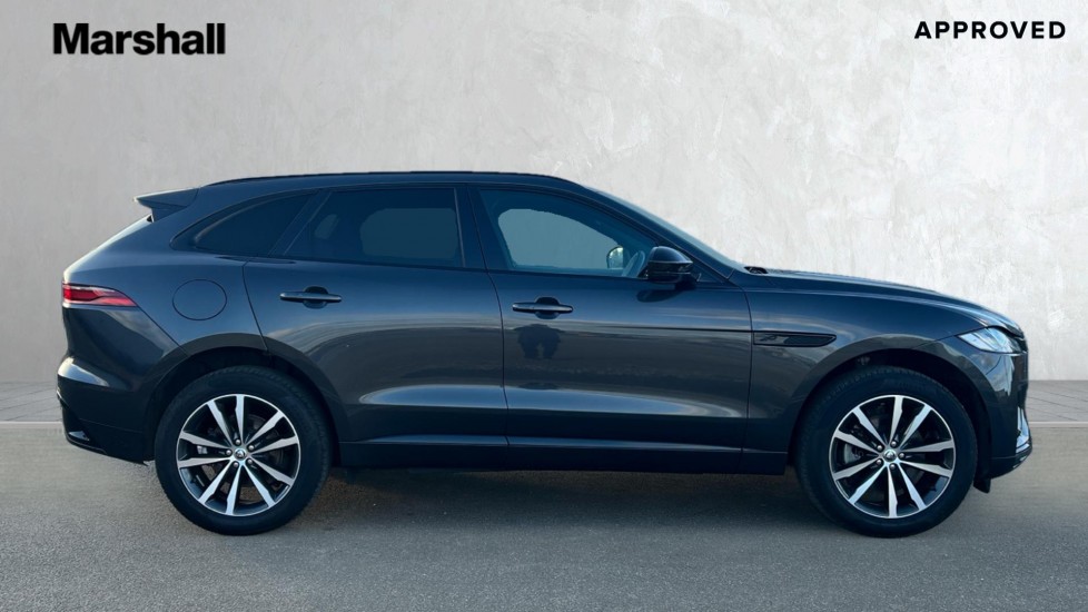 Used Jaguar F-Pace 2023 for sale - 76696557: Photo 5