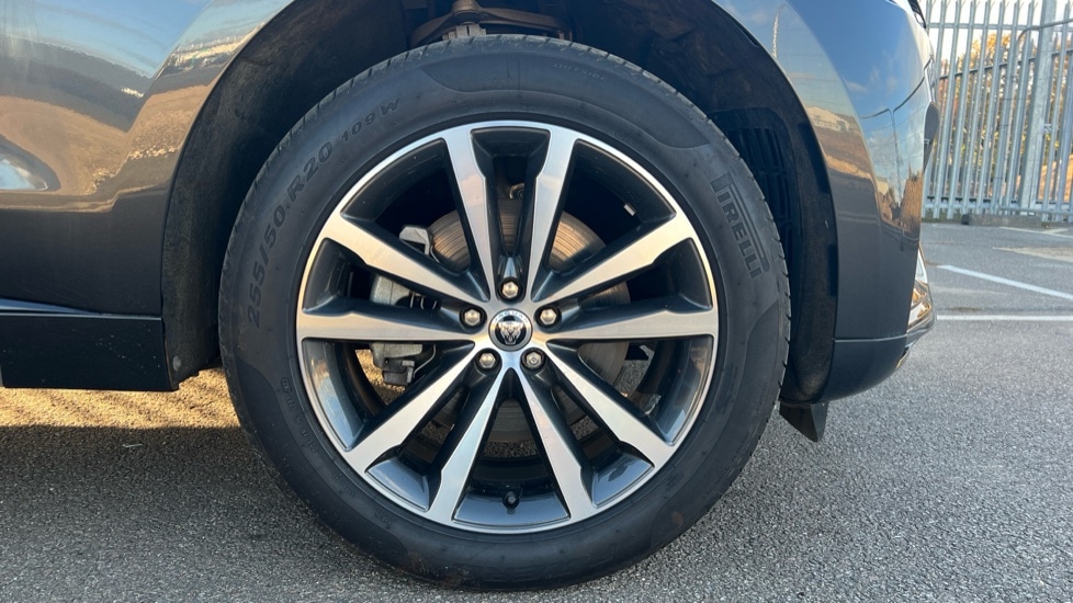 Used Jaguar F-Pace 2023 for sale - 76696557: Photo 8