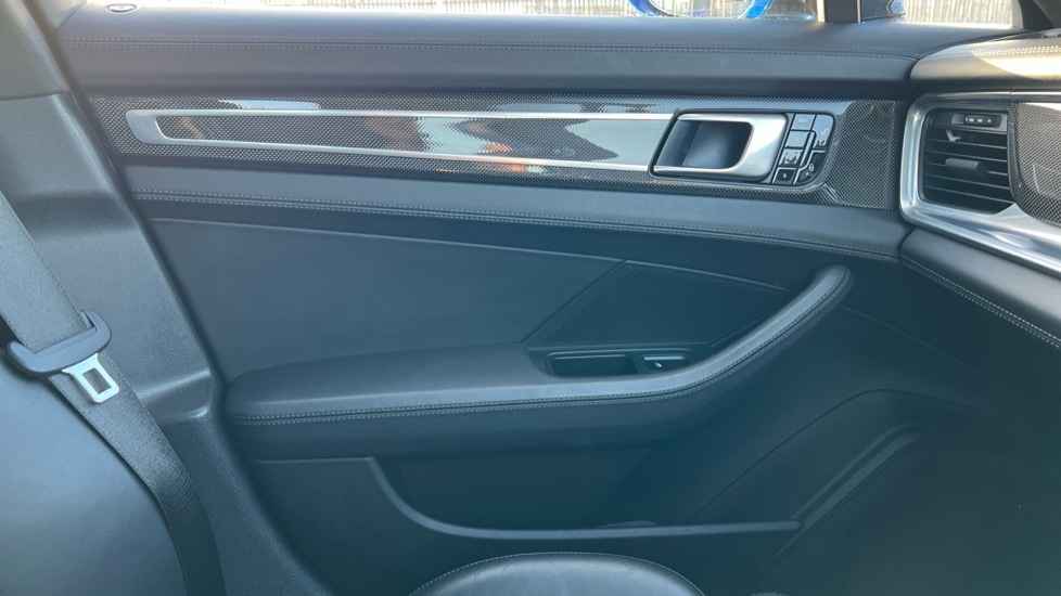 Used Porsche Panamera 2016 for sale - 76901411: Photo 29