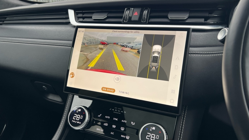 Used Jaguar F-Pace 2024 for sale - 76872625: Photo 12