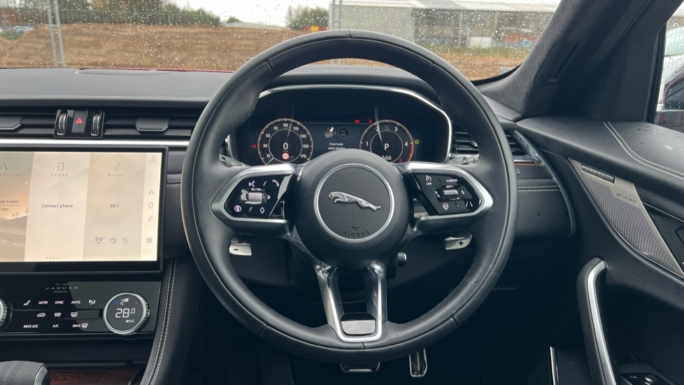 Used Jaguar F-Pace 2024 for sale - 76872625: Photo 15