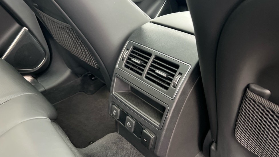 Used Jaguar F-Pace 2024 for sale - 76872625: Photo 18