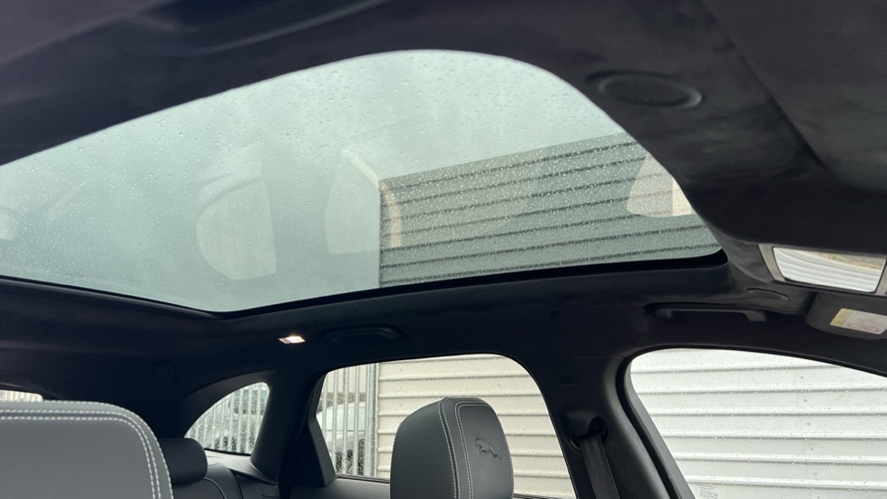 Used Jaguar F-Pace 2024 for sale - 76872625: Photo 23