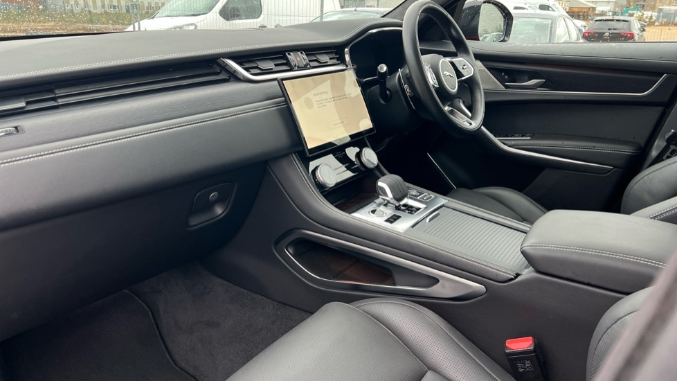 Used Jaguar F-Pace 2024 for sale - 76872625: Photo 33