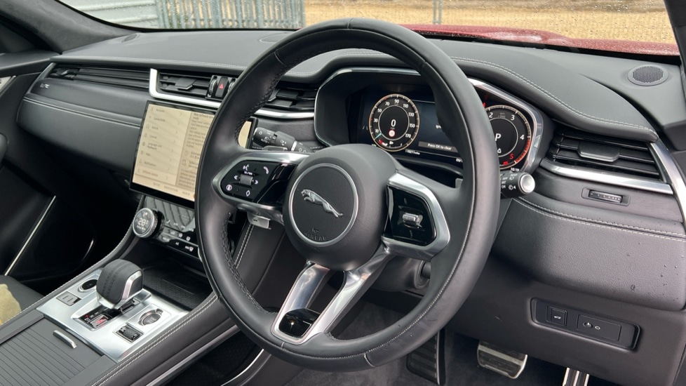 Used Jaguar F-Pace 2024 for sale - 76872625: Photo 36