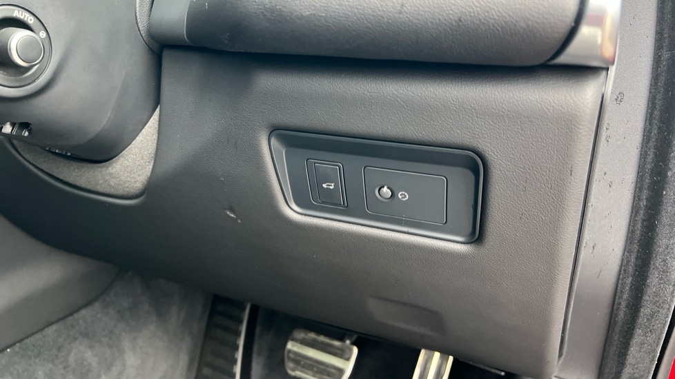 Used Jaguar F-Pace 2024 for sale - 76872625: Photo 37