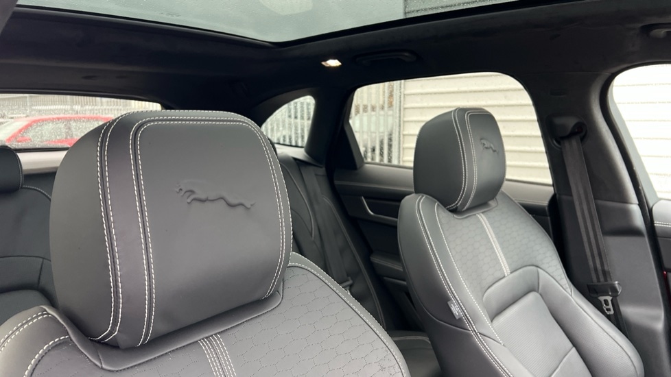 Used Jaguar F-Pace 2024 for sale - 76872625: Photo 40