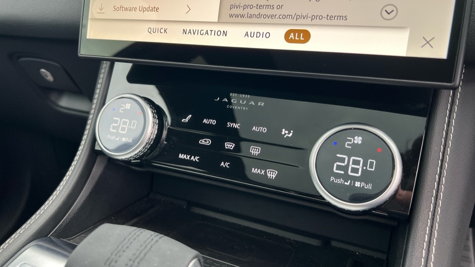 Used Jaguar F-Pace 2024 for sale - 76872625: Photo 48