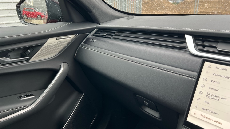 Used Jaguar F-Pace 2024 for sale - 76872625: Photo 56