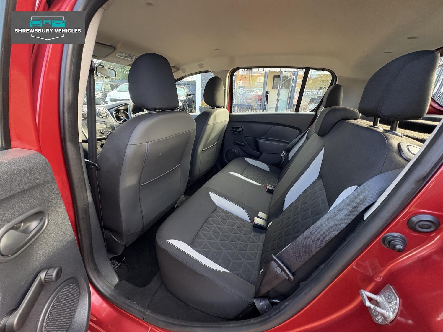 Used Dacia Sandero Stepway 2015 for sale - 76627524: Photo 16