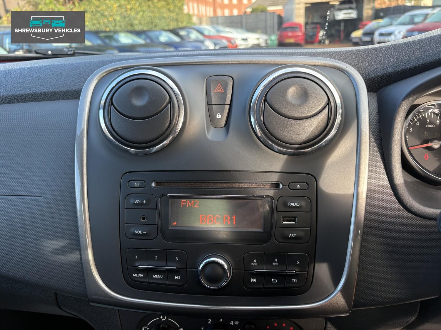 Used Dacia Sandero Stepway 2015 for sale - 76627524: Photo 17