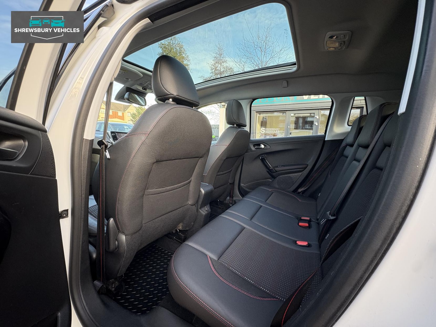 Used Peugeot 2008 2017 for sale - 76652952: Photo 14