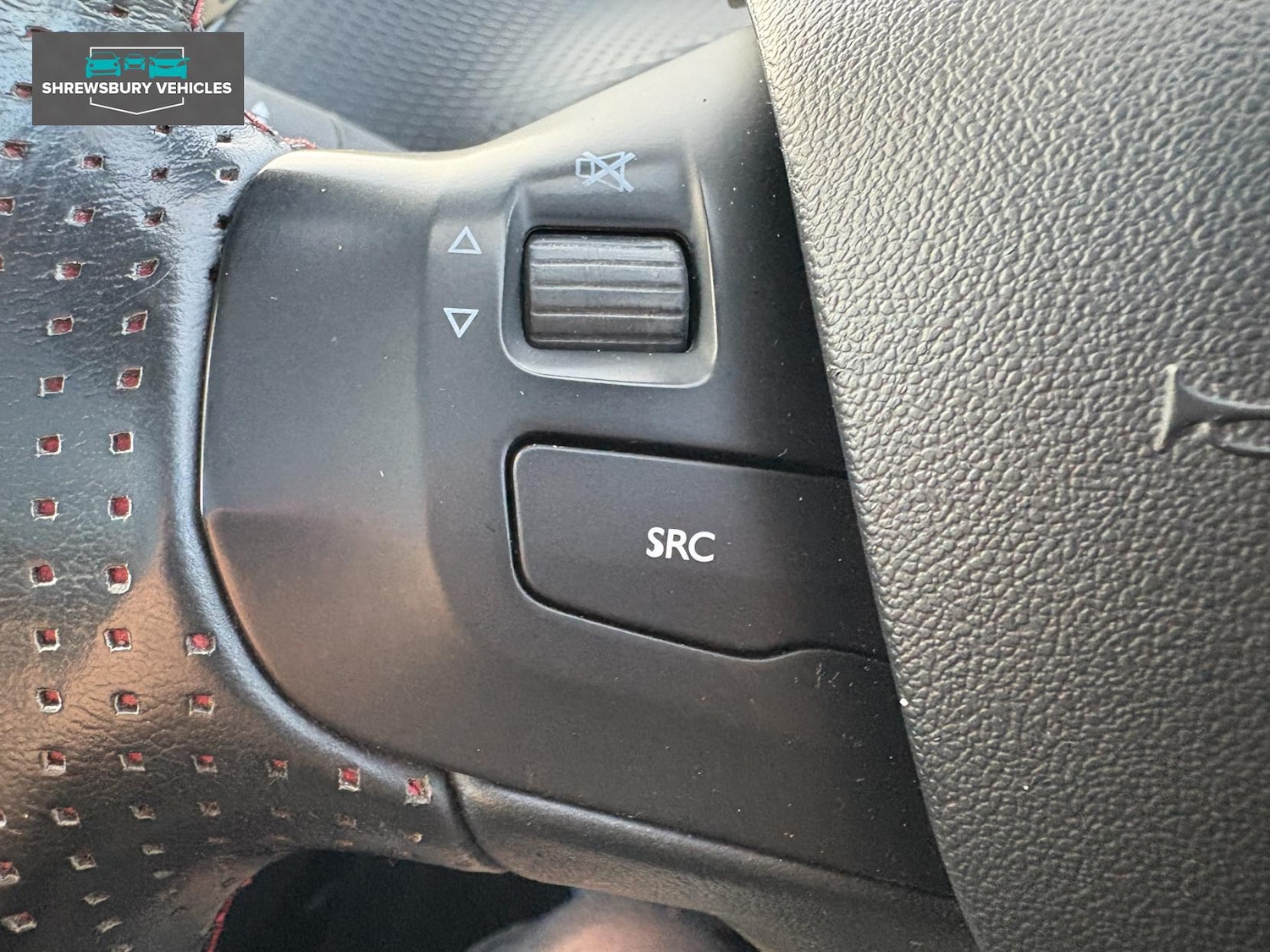 Used Peugeot 2008 2017 for sale - 76652952: Photo 18