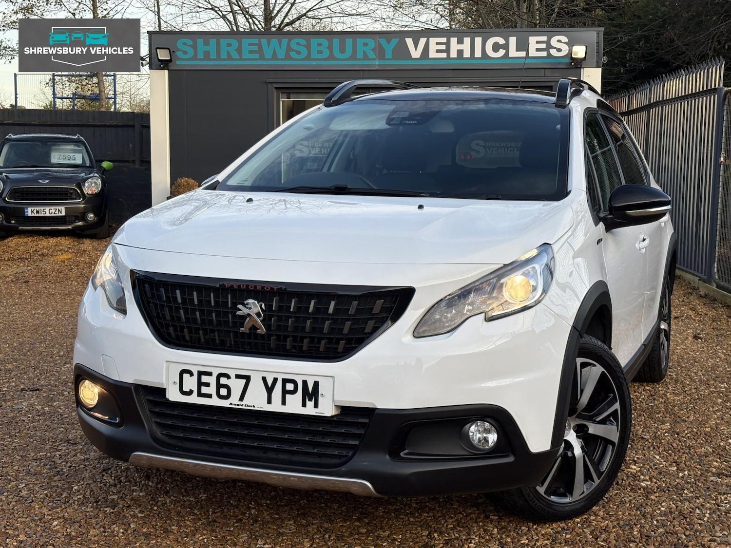 Used Peugeot 2008 2017 for sale - 76652952: Photo 3